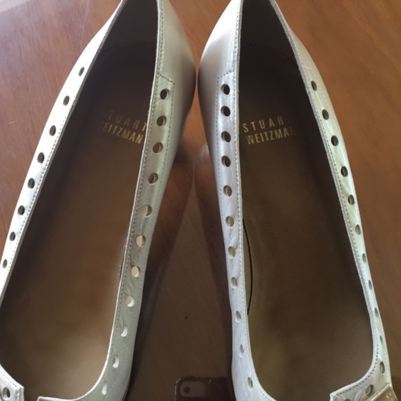 Shoes - Picture 2 of 4